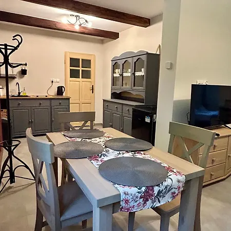 Mazurska Zagroda - Zabi Rechot - Dom - Stodola - Jacuzi-sauna Chalet *